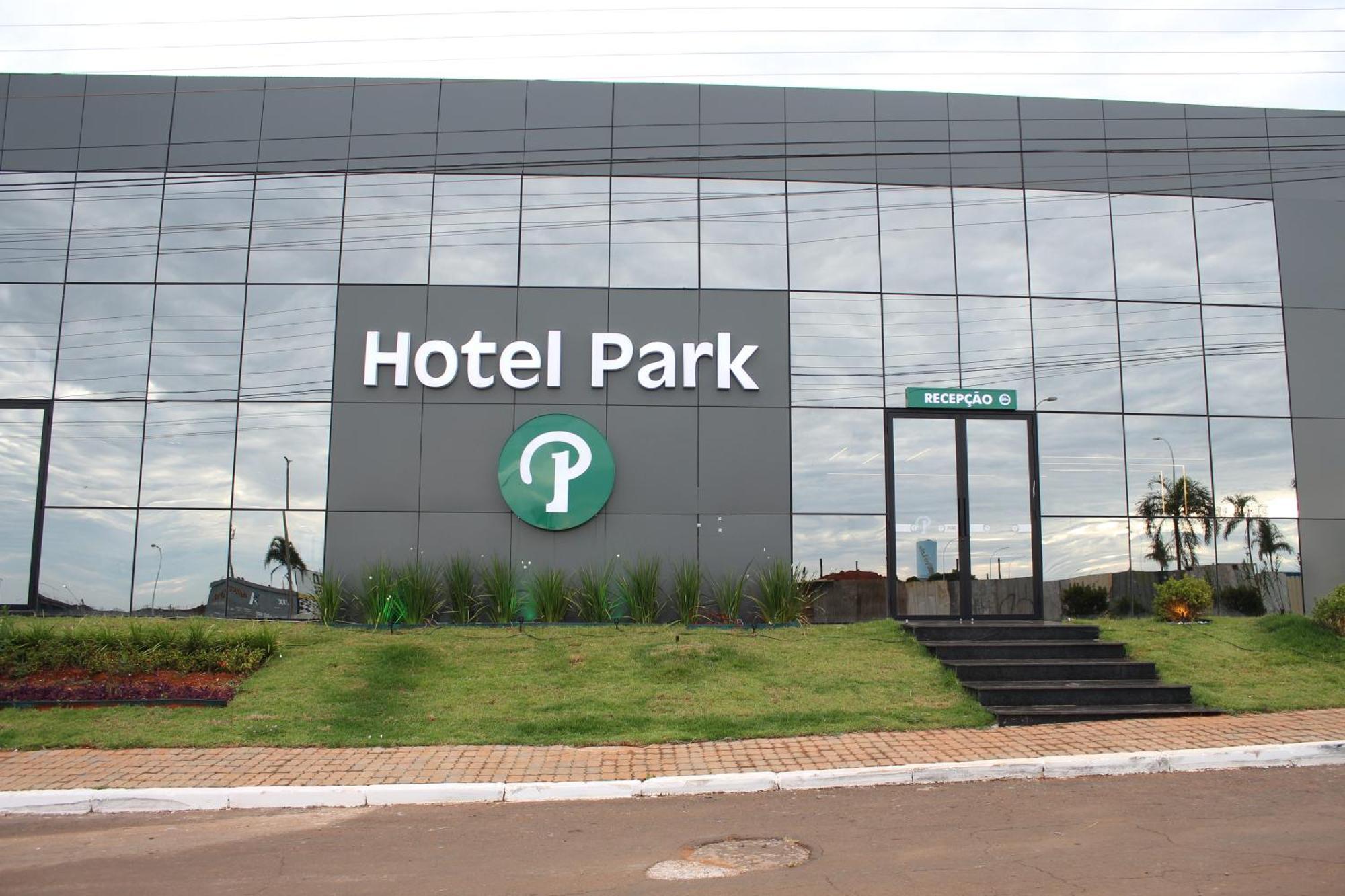 Hotel Park Valparaiso de Goias Exterior photo