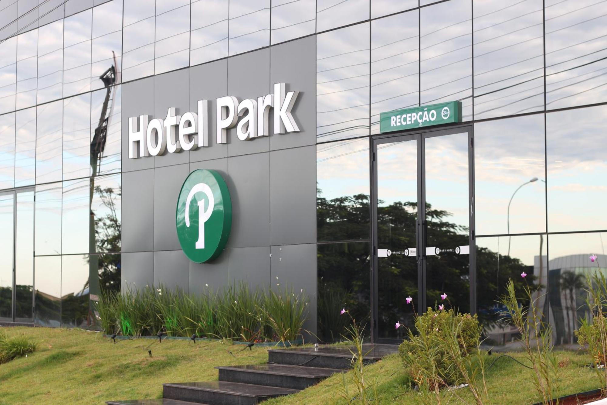 Hotel Park Valparaiso de Goias Exterior photo